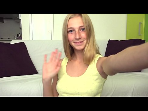 ❤️ Når jeg kjeder meg onanerer jeg dovent den rosa fitten min ❤️ Porno fb hos oss ❤